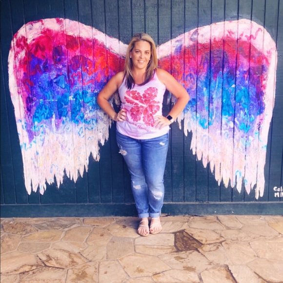 Meet your Posher, Melissa - Picture 2 of 4